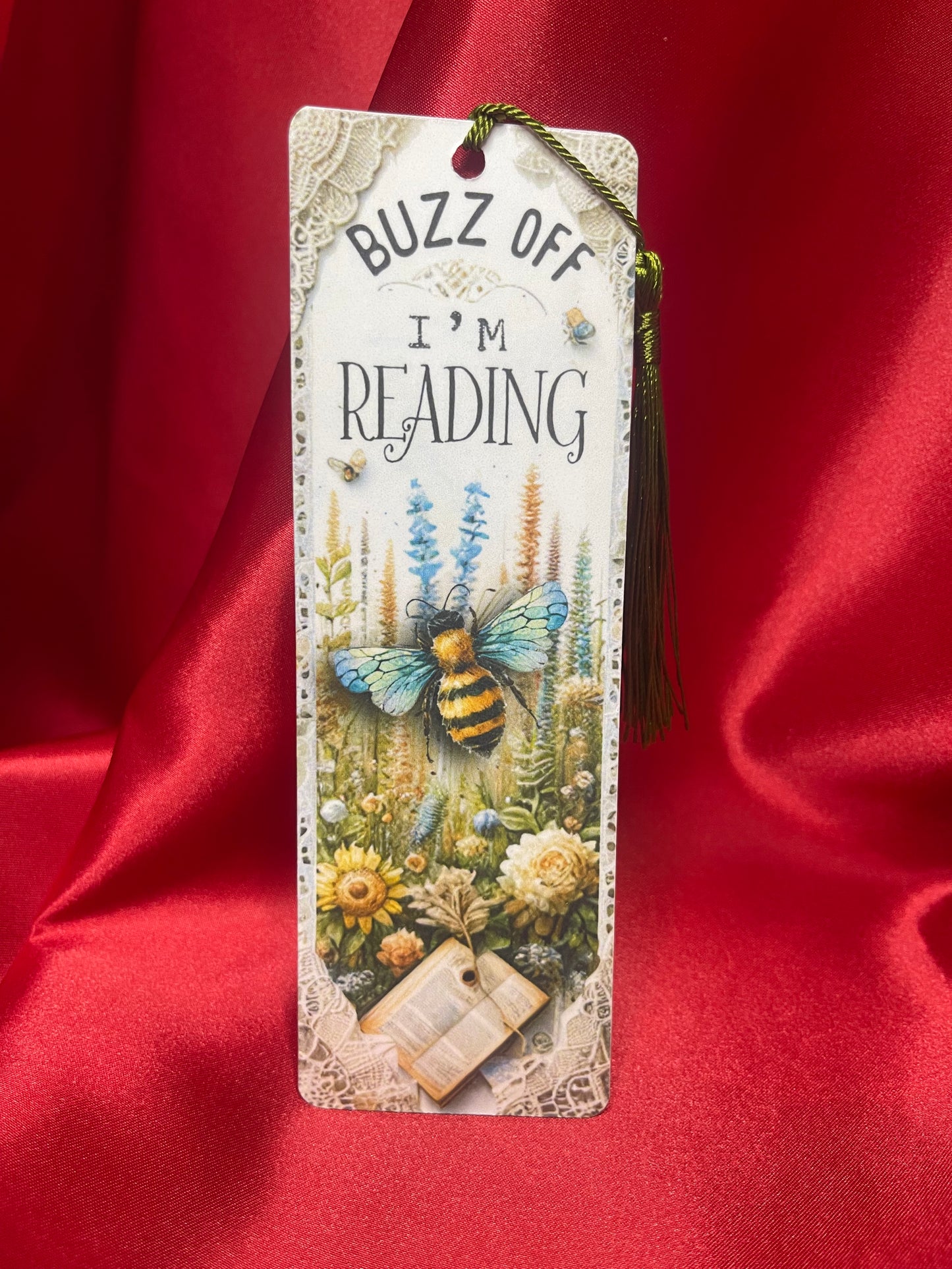 Bookmark (Buzz off I'm Reading)